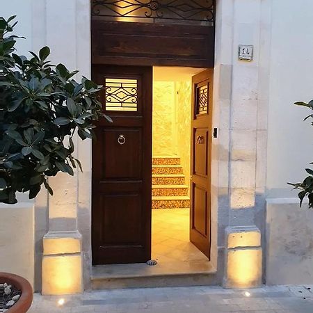 Palazzo Giufa Apartment Syracuse Luaran gambar