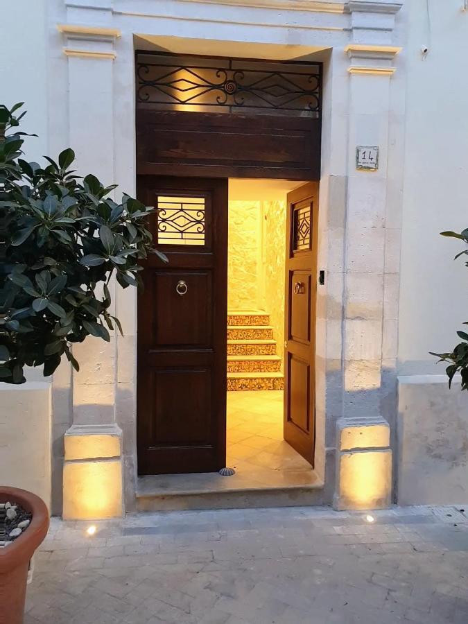 Palazzo Giufa Apartment Syracuse Luaran gambar