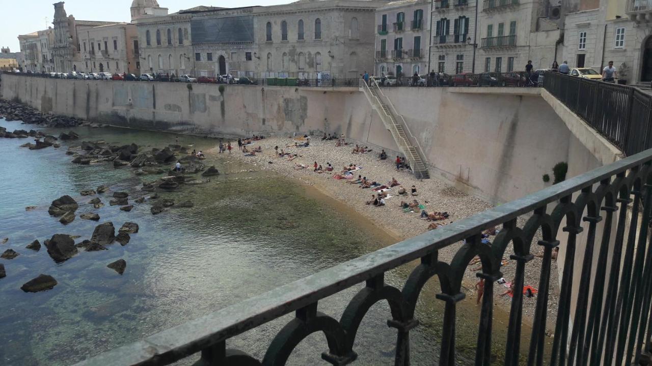Palazzo Giufa Apartment Syracuse Luaran gambar
